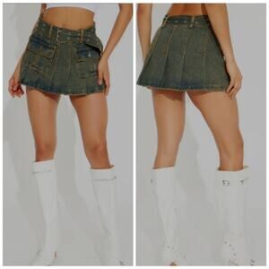 Y2k Pleated Denim Micro Mini Cargo Skirt Grommet Belt Size M Heavyweight Grunge